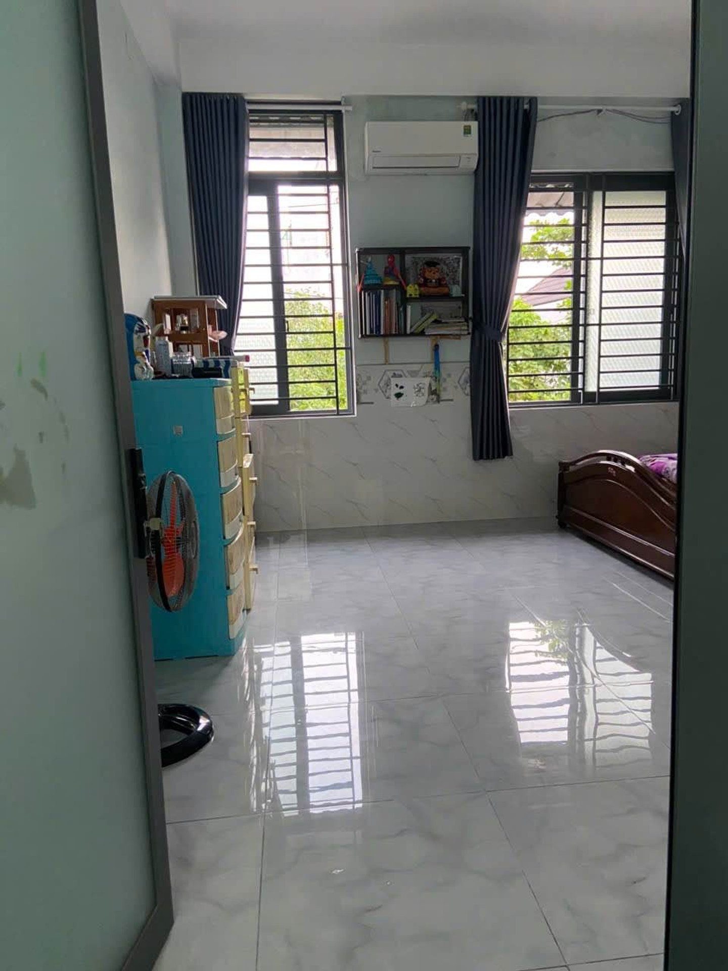 Bán nhà Thạnh Xuân 24 Quận 12, DT 5x12m, 3PN, 3 tầng, ô tô vào nhà, gần Tô Ngọc Vân, khu dân trí cao, sổ đẹp