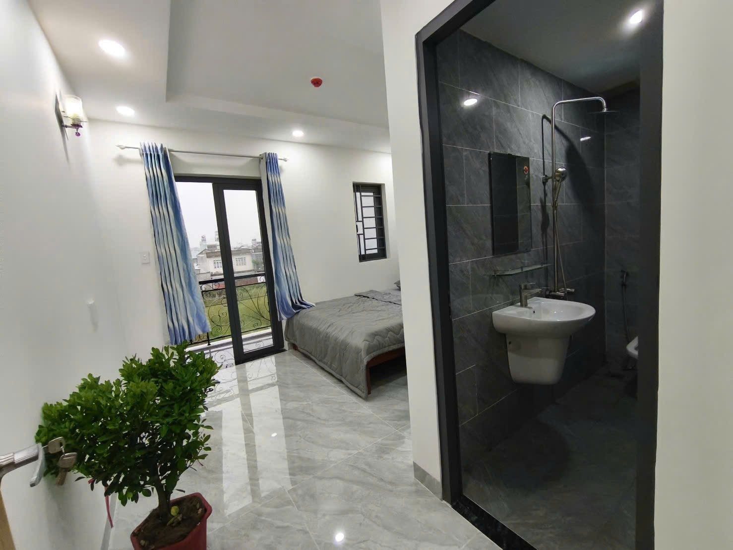 CHDV Minh Khởi: Full Nội Thất Cao Cấp - Thang Máy - Ban Công Chill