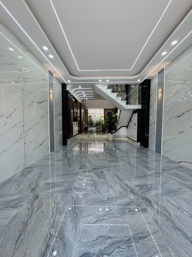 BÁN NHÀ HẺM 300 THẠNH XUÂN 25 – SIÊU PHẨM 5 TẦNG FULL NỘI THẤT, DỌN VÀO Ở NGAY