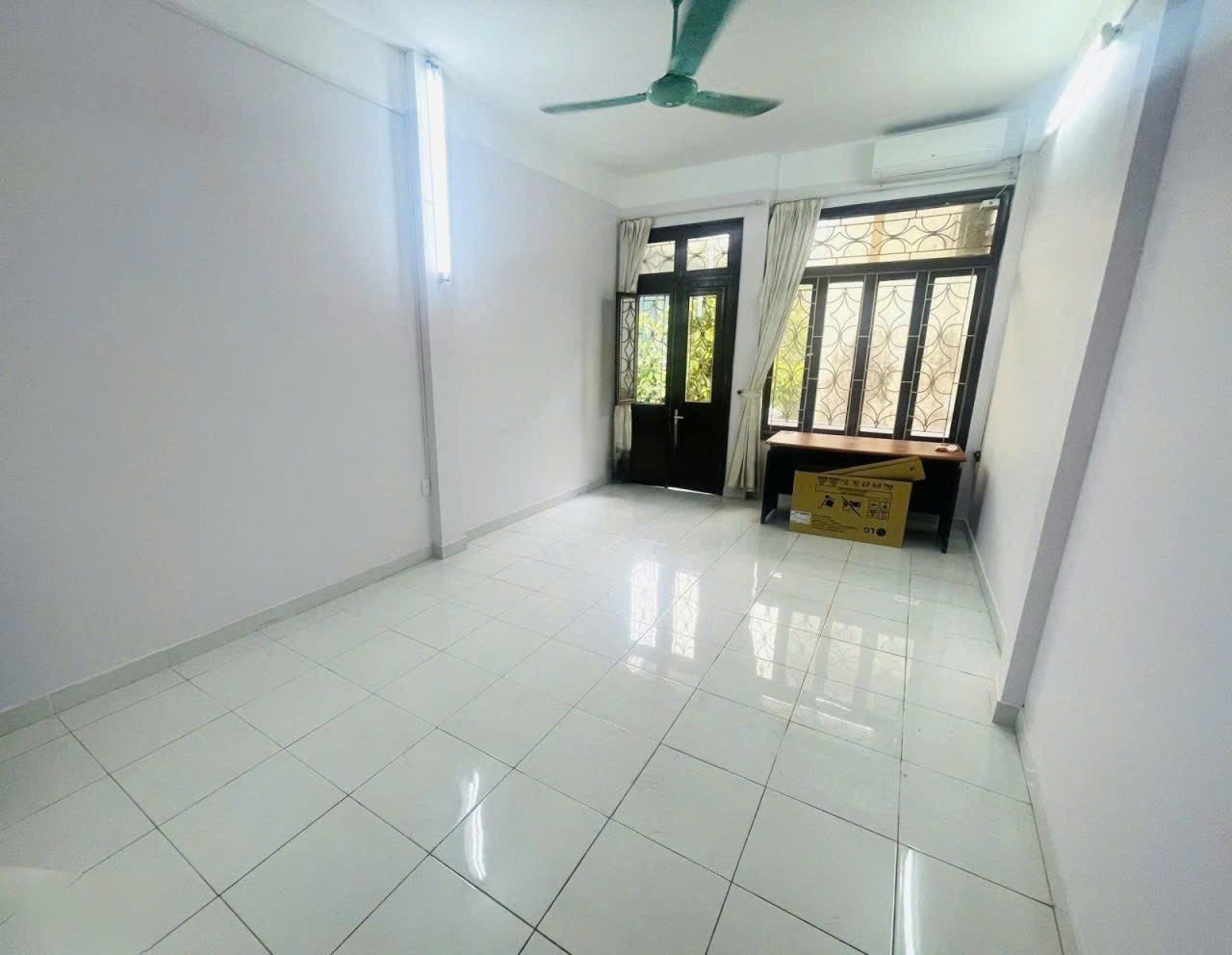 Cho thuê Nhà riêng 50m² giá 18 triệu/ tháng tại Đường Thể Giao Phường Lê Đại Hành Quận Hai Bà Trưng Hà Nội