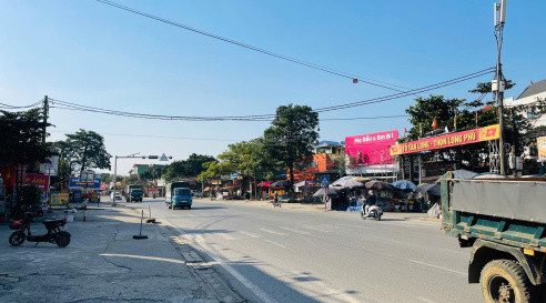 Hơn 5 tỷ sở hữu 100m sát Ngã Tư chợ Hòa Lạc,mặt trục chính kinh doanh,gần cổng 8 ĐHQG,ĐH FPT,sát QL 21A