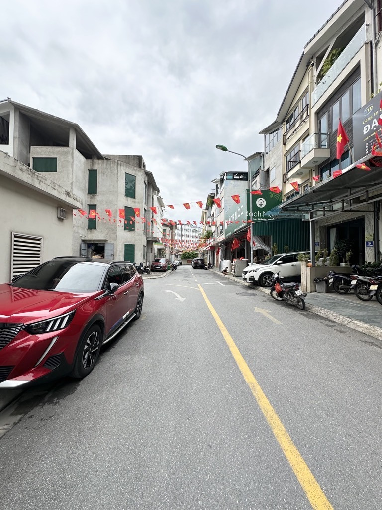 Bán nhà 88m² full thổ cư ngang 4m giá 18.8 tỷ tại Đường Thịnh Liệt Phường Hoàng Mai