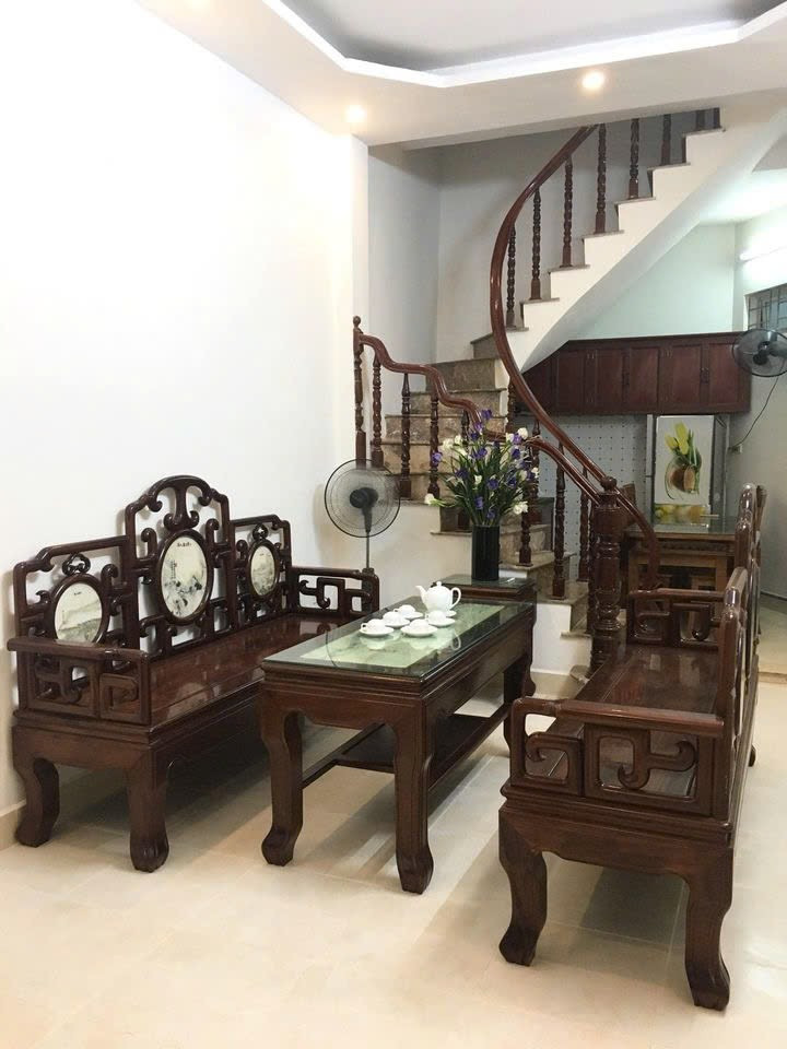 Cho Thuê Nhà Thịnh Quang - Thái Thịnh 40M² 3 Tầng 3 Ngủ - Full Nội Thất - Lô Góc - Ngõ Thông Rộng - Giá Thuê 9,5tr - Nhận Nhà Ngay