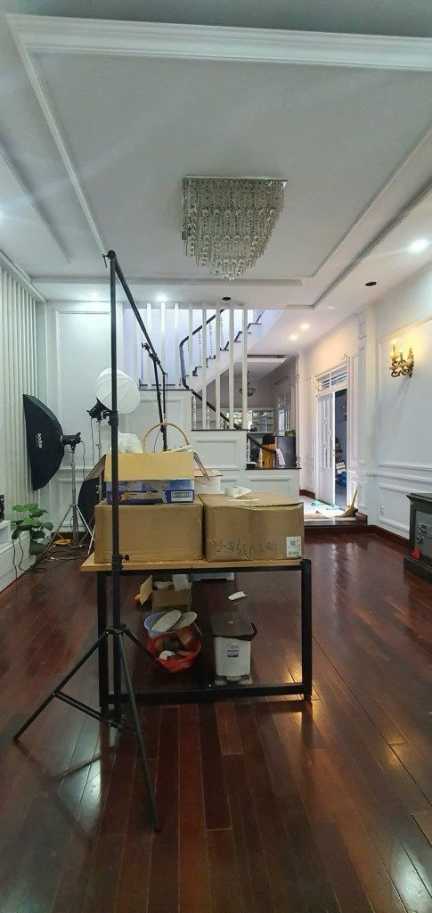 Bán nhà Nguyễn Thị Xinh Q12, 122m2, 3 tầng, nở hậu 8m, ô tô vào nhà, 7 tỷ