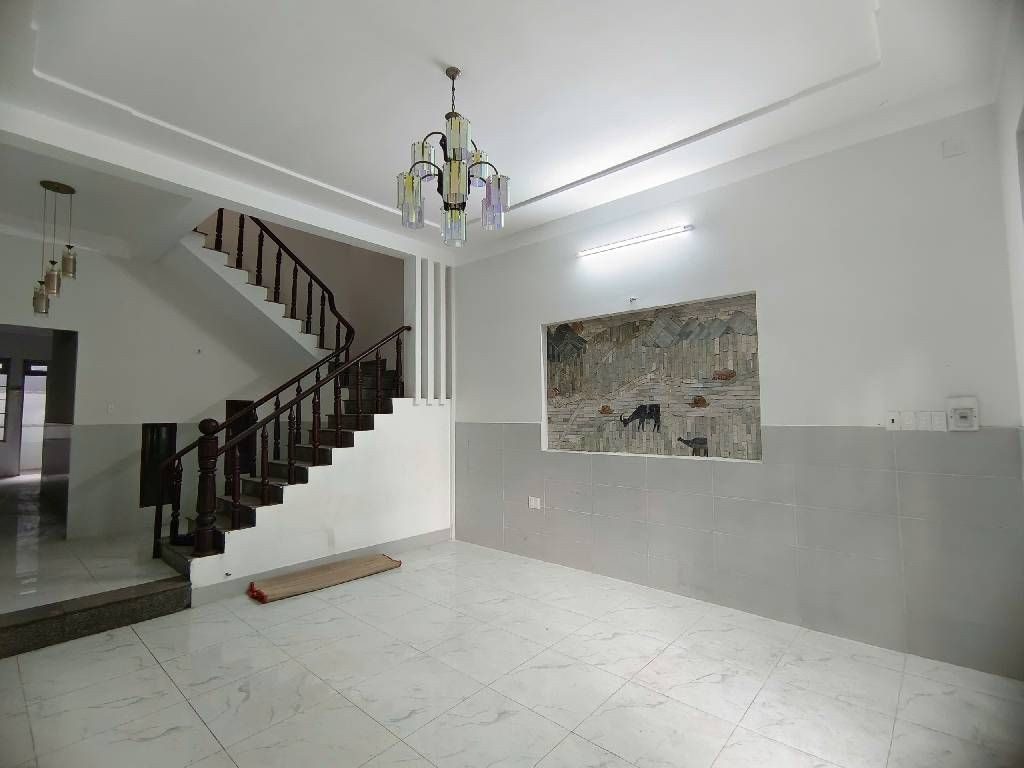 Bán nhà mặt tiền Thới An 32 Quận 12, diện tích 147m2, 2 tầng, 4PN 4WC, gần Lê Thị Riêng, kinh doanh tốt