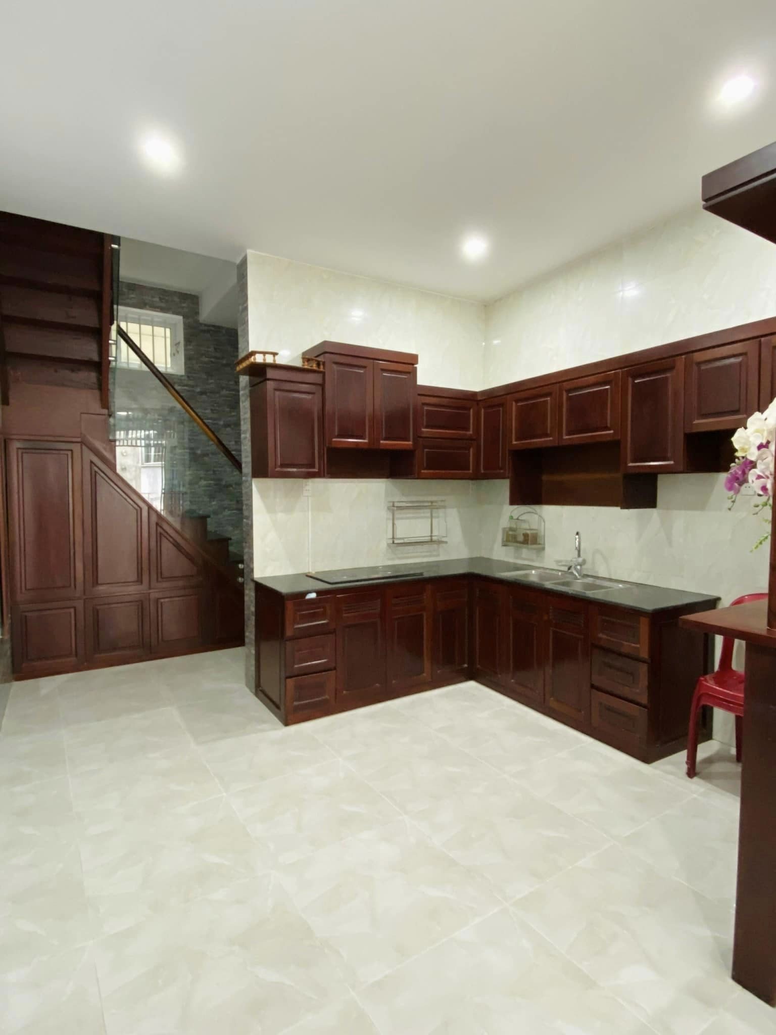 BÁN NHÀ 1 TRỆT 1 LẦU THỐNG NHẤT MỚI CHỈ 4.1 TỶ, TẶNG NỘI THẤT