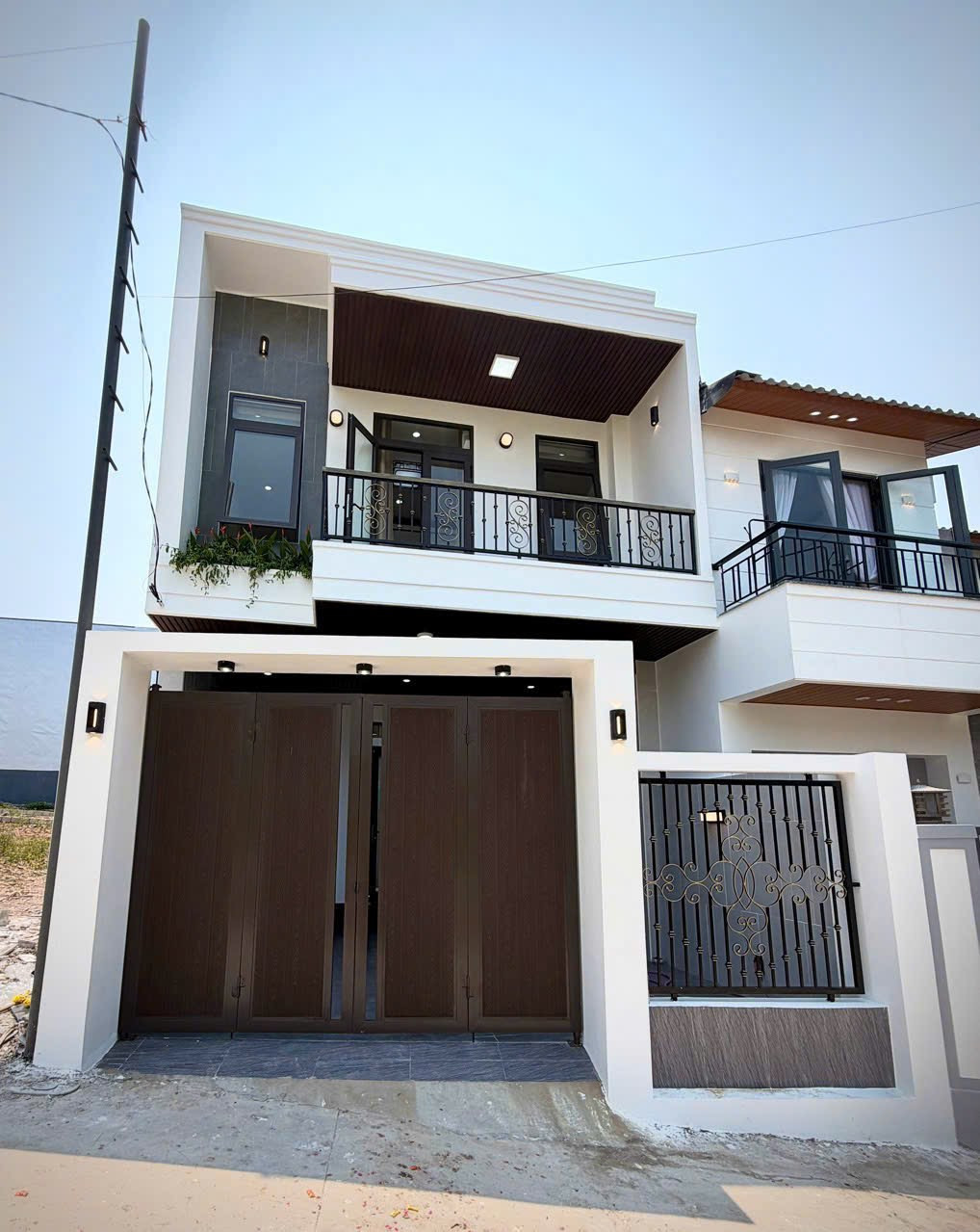 Bán nhà 2 tầng Full Nội Thất Kiệt Oto Thu Bồn, Thuỷ Xuân, TP Huế giá chỉ 3,35 Tỷ ❌
____________________