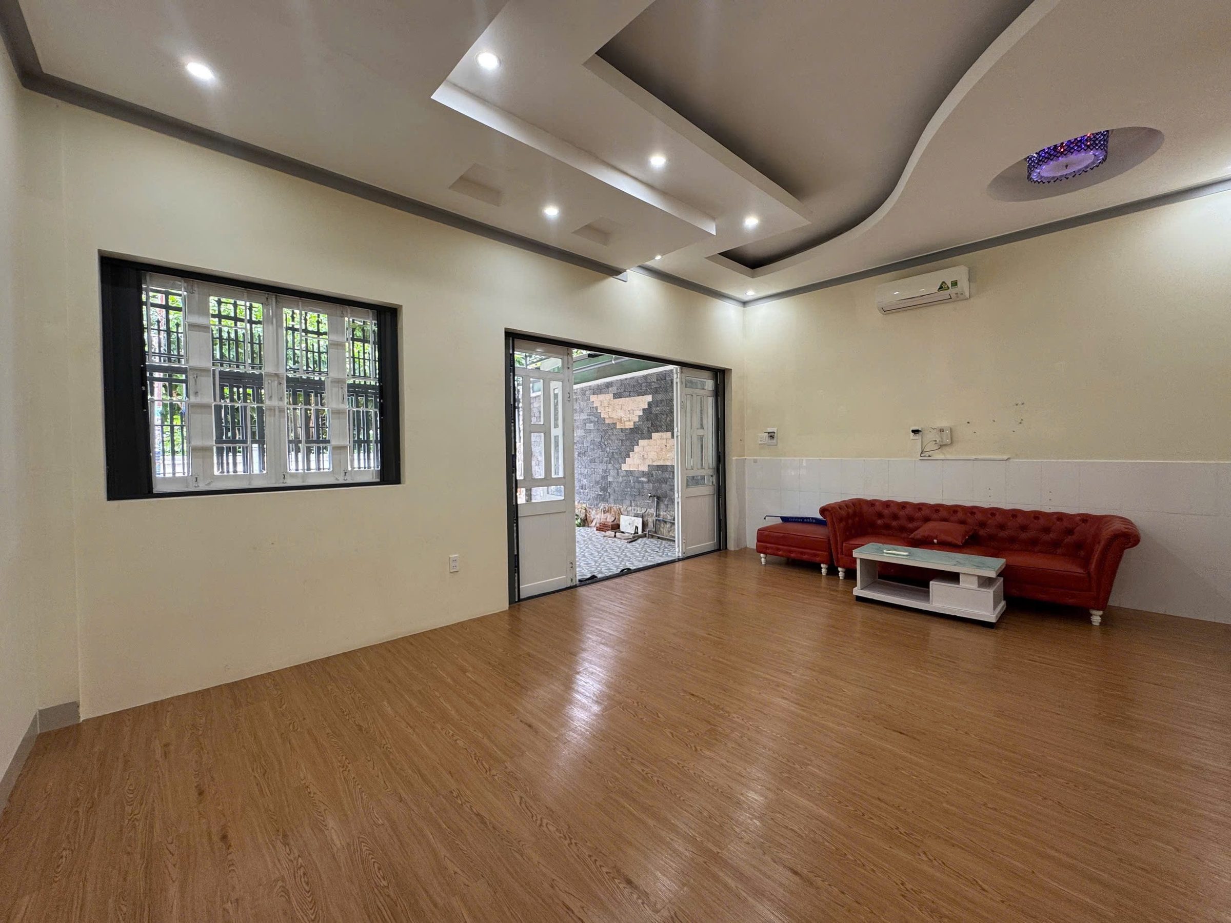 Bán nhà 103m2 ngang 6.5m đường Thủ Khoa Huân, Phú Thủy, kế biển Ocean Dunes