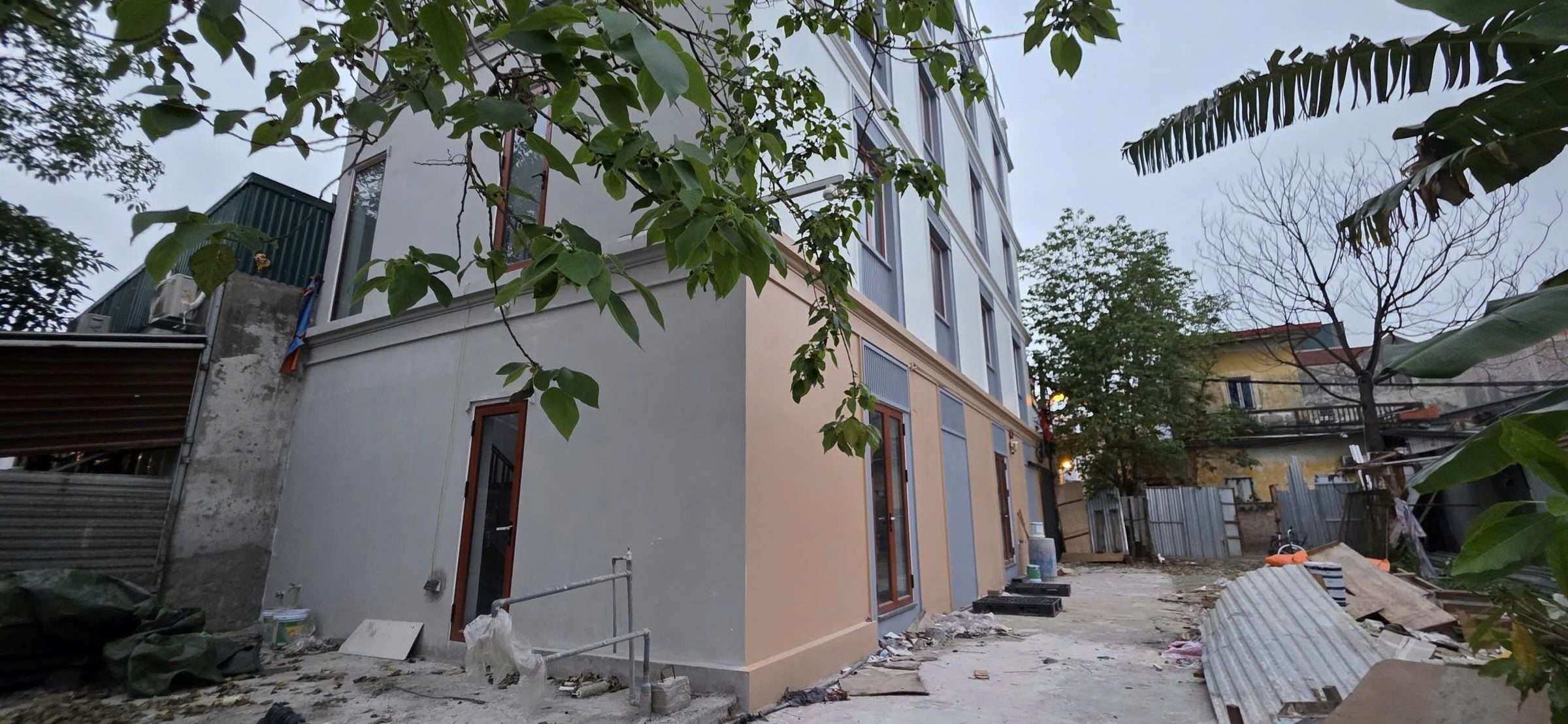 Cho Thuê Tòa Nhà 140M² 5 Tầng 6 Ngủ - Thang Máy - Ngõ Thông Ô Tô Đỗ Cửa - Kinh Doanh Đa Dạng - Giá Thuê 60tr