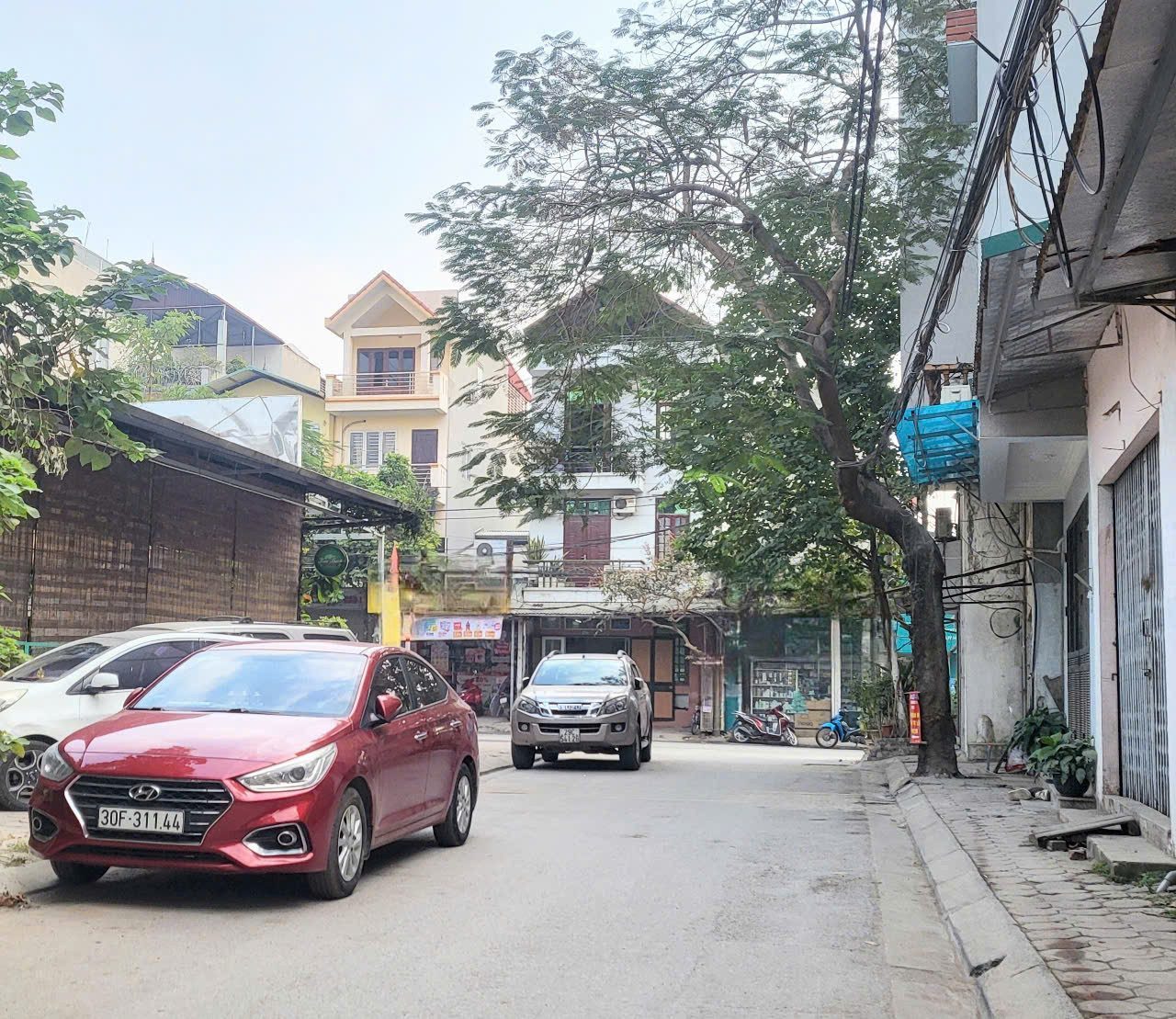 Cho thuê nhà THUỴ PHƯƠNG, Đông Ngạc. 15 triệu/tháng. Phù hợp ở hộ gia đình, Văn Phòng, KD Onl