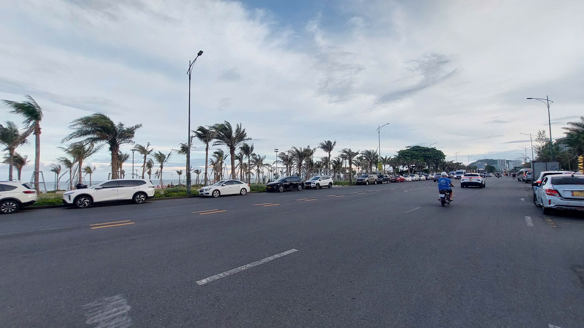 CHO THUÊ 1.600M² ĐẤT MT THÙY VÂN – ĐỐI DIỆN THÁP TAM THẮNG – TỰ DO CẢI TẠO – 160TR
