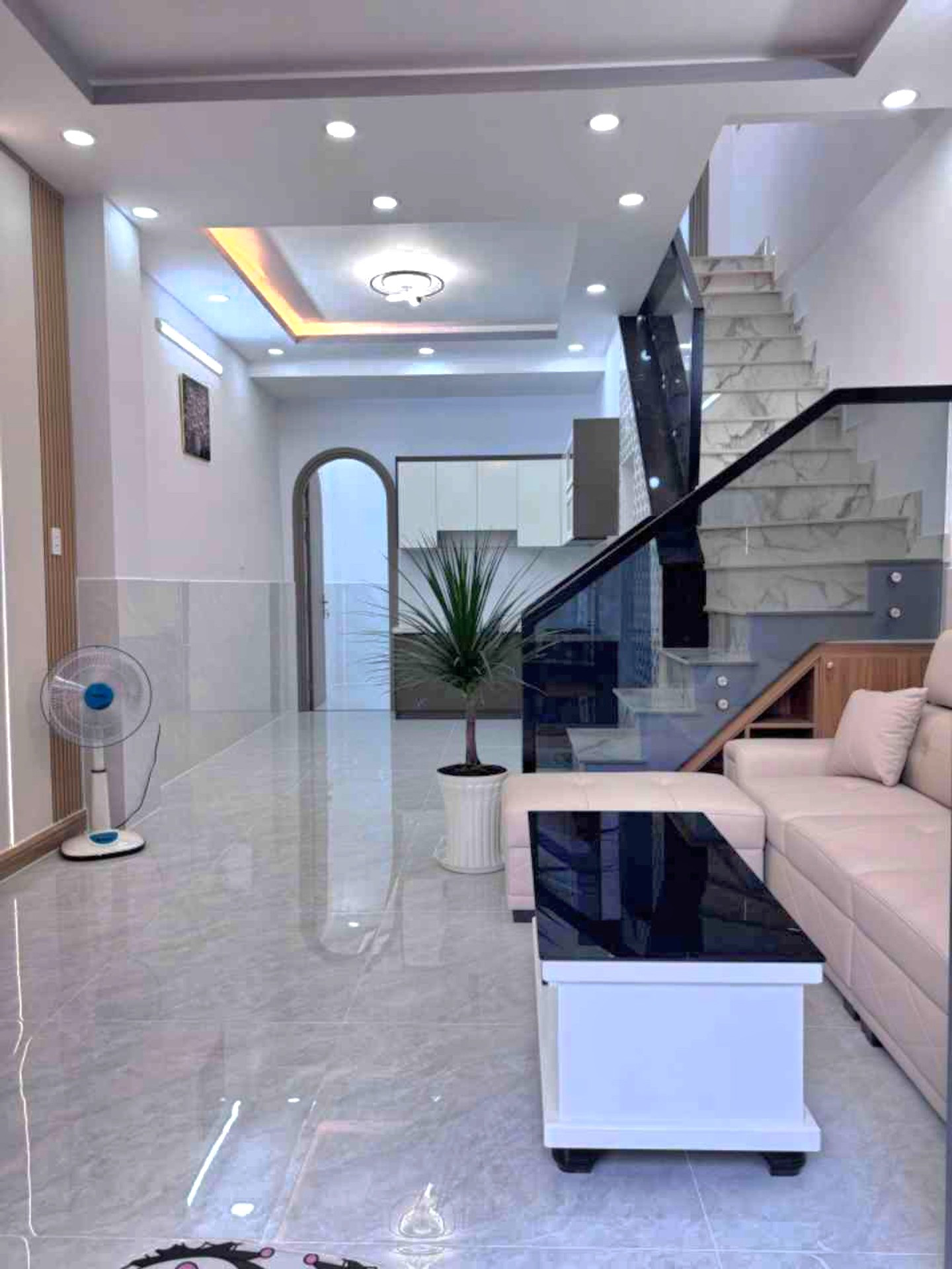 BÁN NHÀ ĐẸP NGAY TỈN.H LỘ 10 - KHU TÊN LỬ.A - HẺM ÔTÔ - ( 4X12M )
