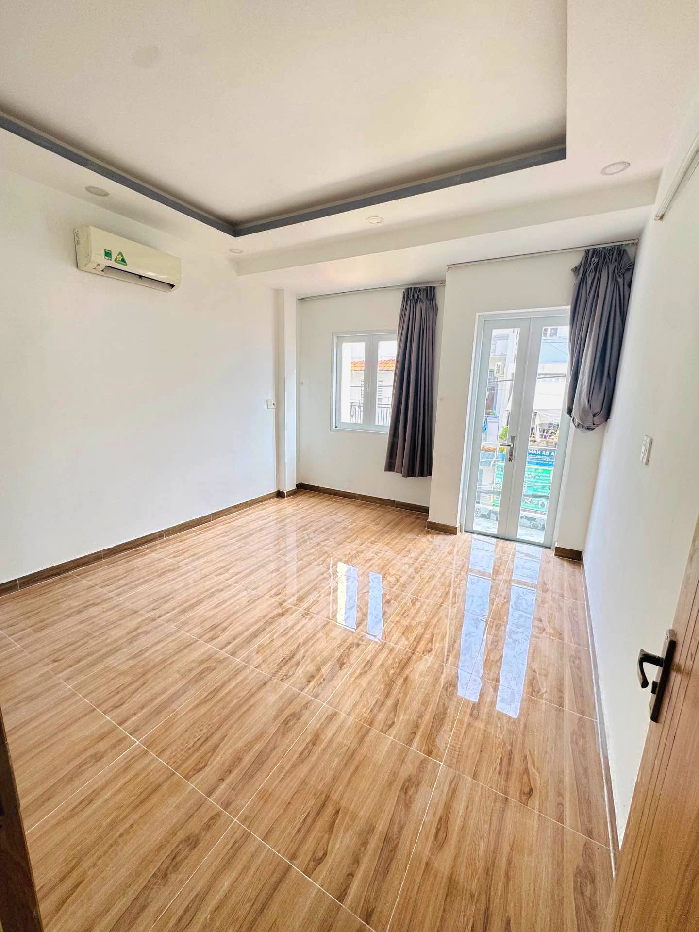 BÁ.N NHÀ TRỤC TỈN.H LỘ 10 - HẺM TẢI THÔNG - BTCT - DTSD 120M2