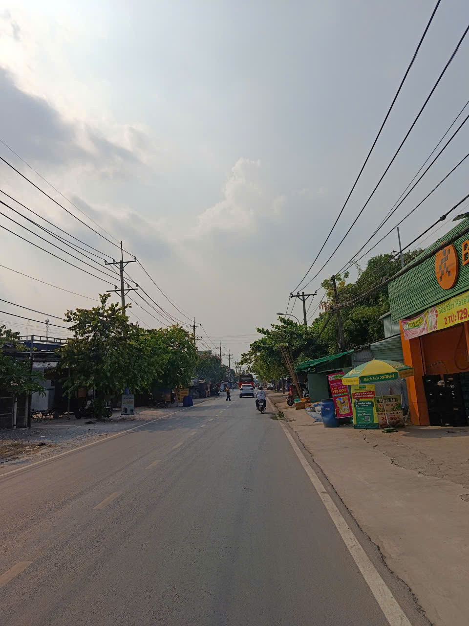CHƯA TỚI 6 TRIỆU/M² – ĐẤT GIÁP HÓC MÔN, DIỆN TÍCH LỚN, THỔ CƯ NHIỀU! 🔥
📍 Vị trí đẹp, cách Hóc Môn chỉ vài phút di chuyển
✅ Diện tích: 843m²
✅ Có sẵn 700m² thổ cư
✅ Ô tô vào tận đất
✅ Cách BV Xuyên Á chỉ 5 phút
✅ Cách Vinhomes Tân Mỹ khoảng 7 phút
✅
