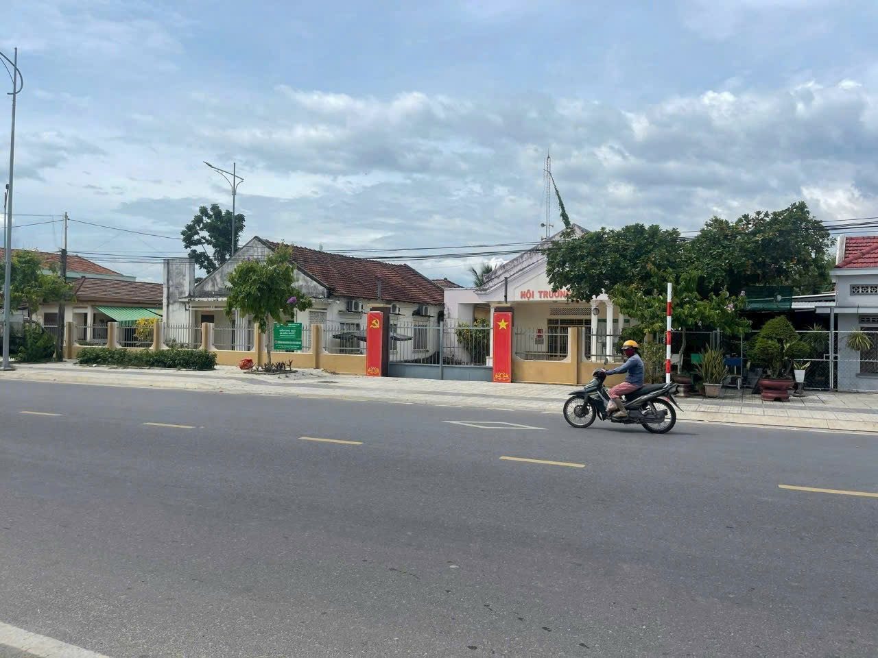 Đất Diên Phước 234m2, 100m2 thổ( ngang 8m) cách Tỉnh Lộ 2 100m. Giá siêu rẻ 879tr