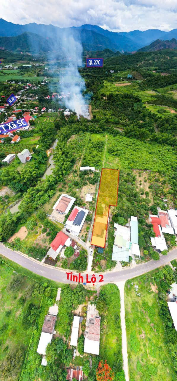 Nhà cấp 4 mặt tiền tĩnh lộ 2 .dt 1.942m có 250m thổ xã sông cầu . Khánh vĩnh