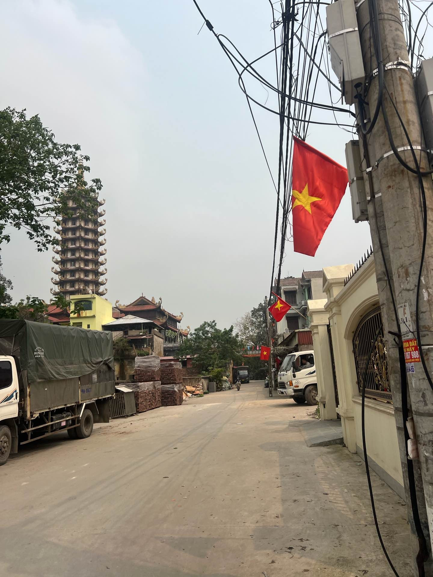 CHỦ CẦN TIỀN BÁN GẤP LÔ ĐẤT ĐẸP VĂN MÔN - YÊN PHONG - OTO ĐỖ CỬA