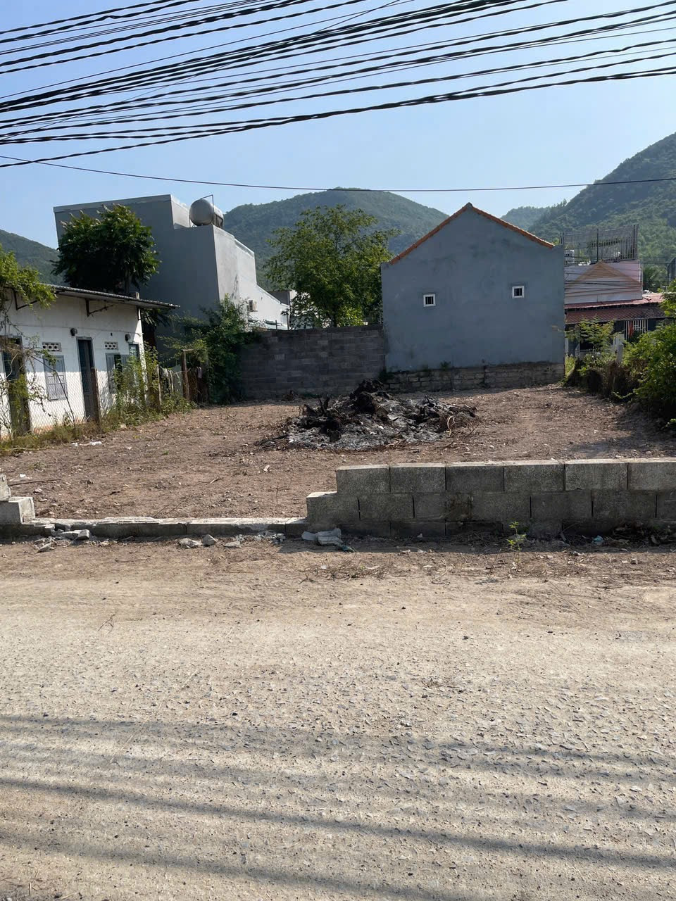 🔥 ĐẤT NAM NHA TRANG: 15 TR/M² – SỔ MỚI 2025 – MẶT TIỀN 10m 

Cơ hội sở hữu 377,3 m² đất ONT vuông vắn tại Phước Thượng, Phước Đồng. Phù hợp đầu tư sinh lời hoặc làm combo nhà vườn nghỉ dưỡng.