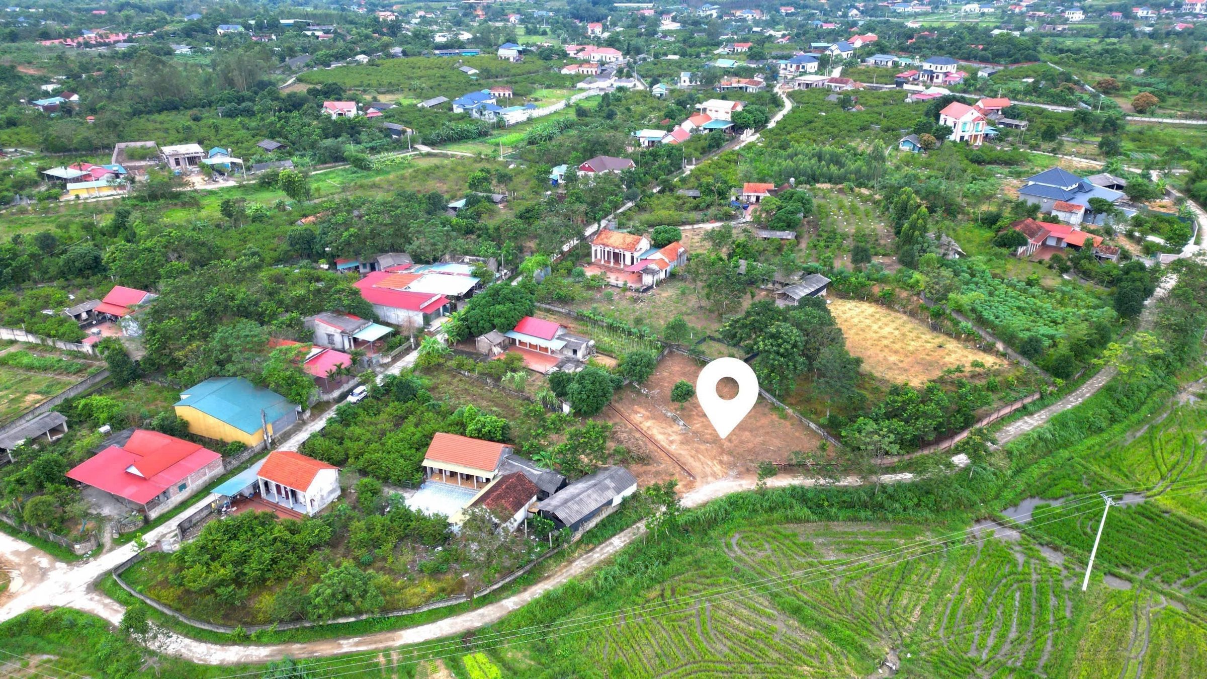 BÁN ĐẤT NGHỈ DƯỠNG TAM ĐẢO GẦN TÂY THIÊN DT585m MT19m Full thổ cư giá chỉ 2,6 Tỷ SĐCC 0988296228