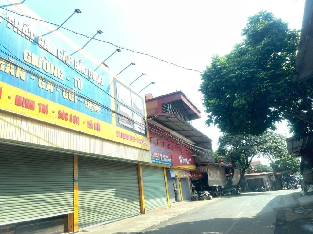A chị mua đất mình trí cũ thì lô này quá đẹp, giá xinh, rẻ hơn cũng có nhưng xấu và heo hút a chị ạ