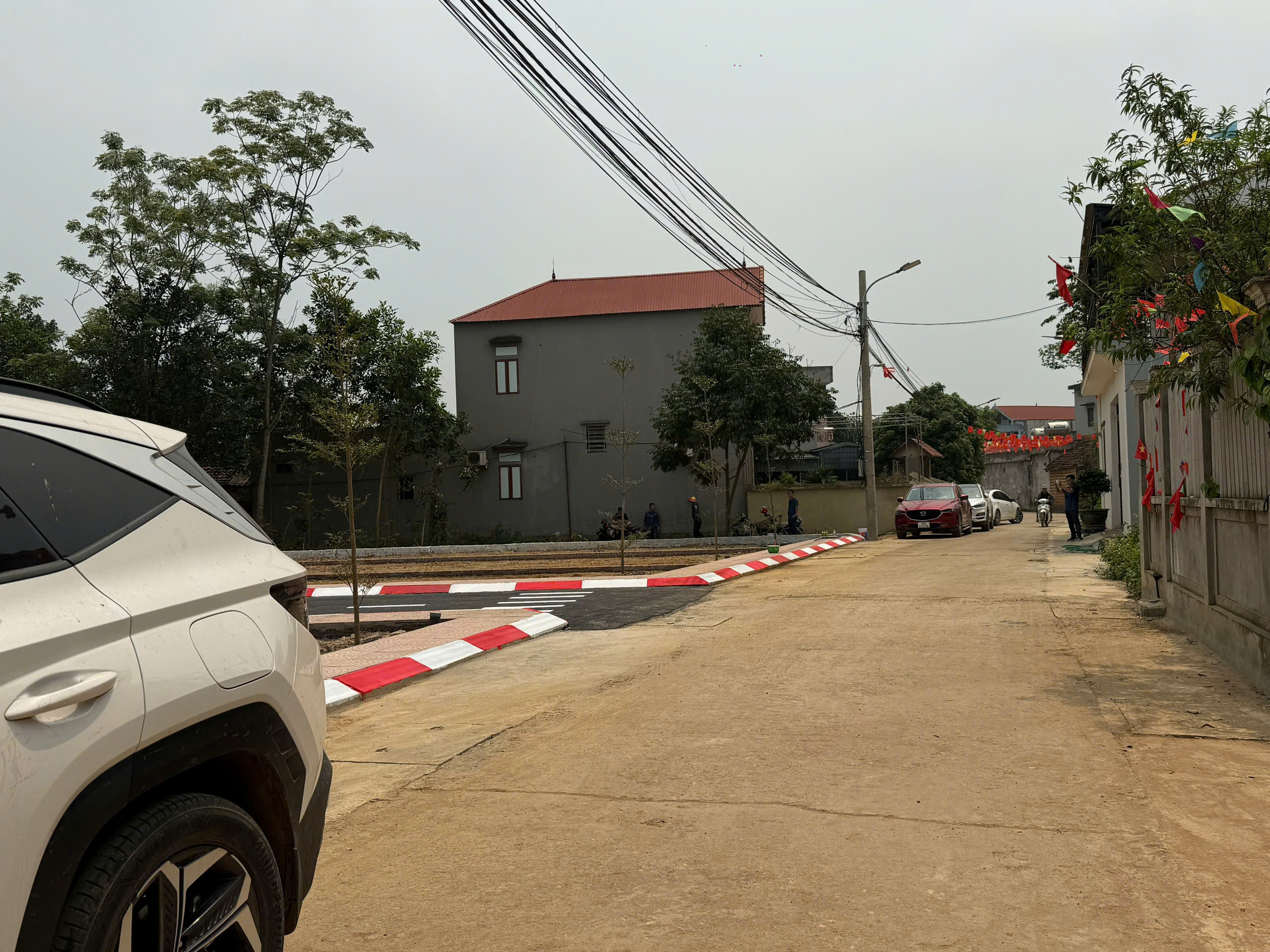 ĐẤT TRUNG TÂM HÒA LẠC – ĐỐI DIỆN KHU CÔNG NGHỆ CAO – 100M² FULL THỔ CƯ – SẴN SỔ HỒNG
