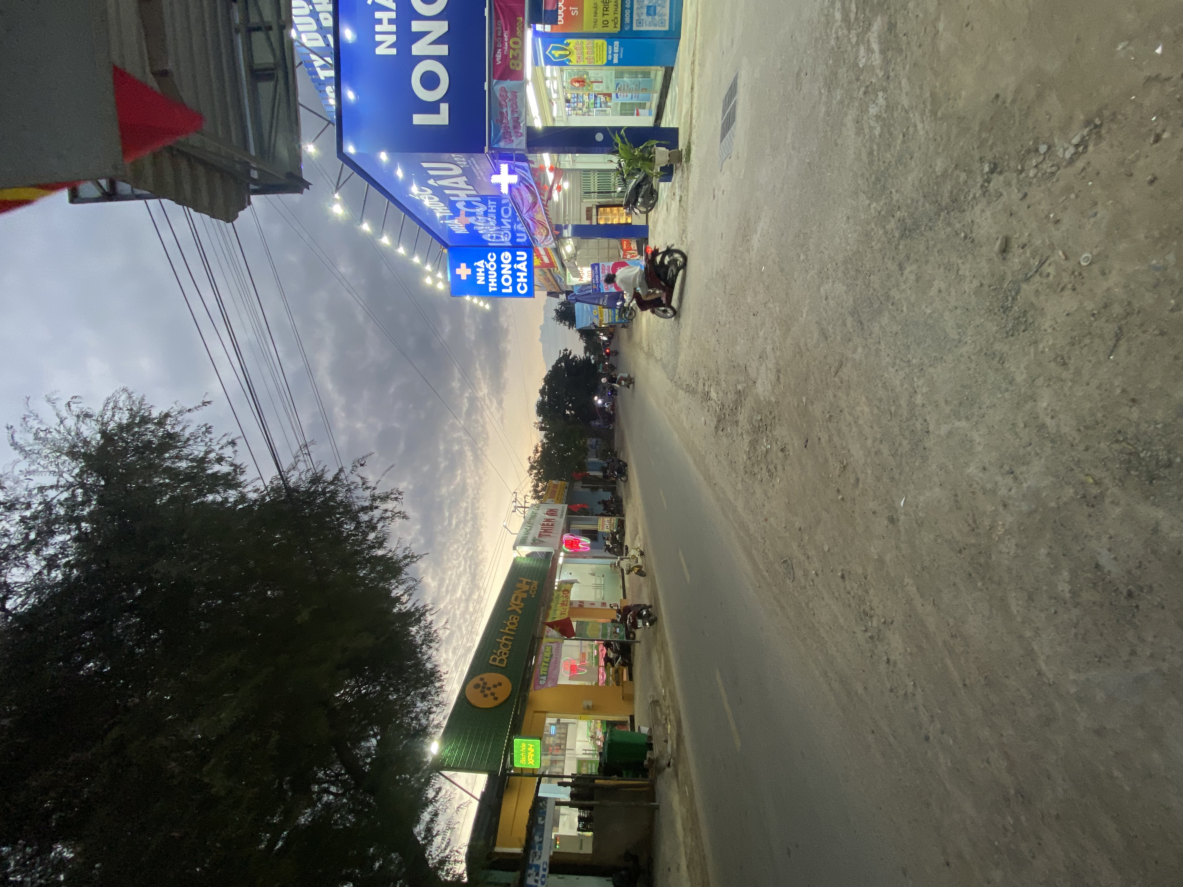 Cho thuê mặt bằng bách hóa xanh trả.