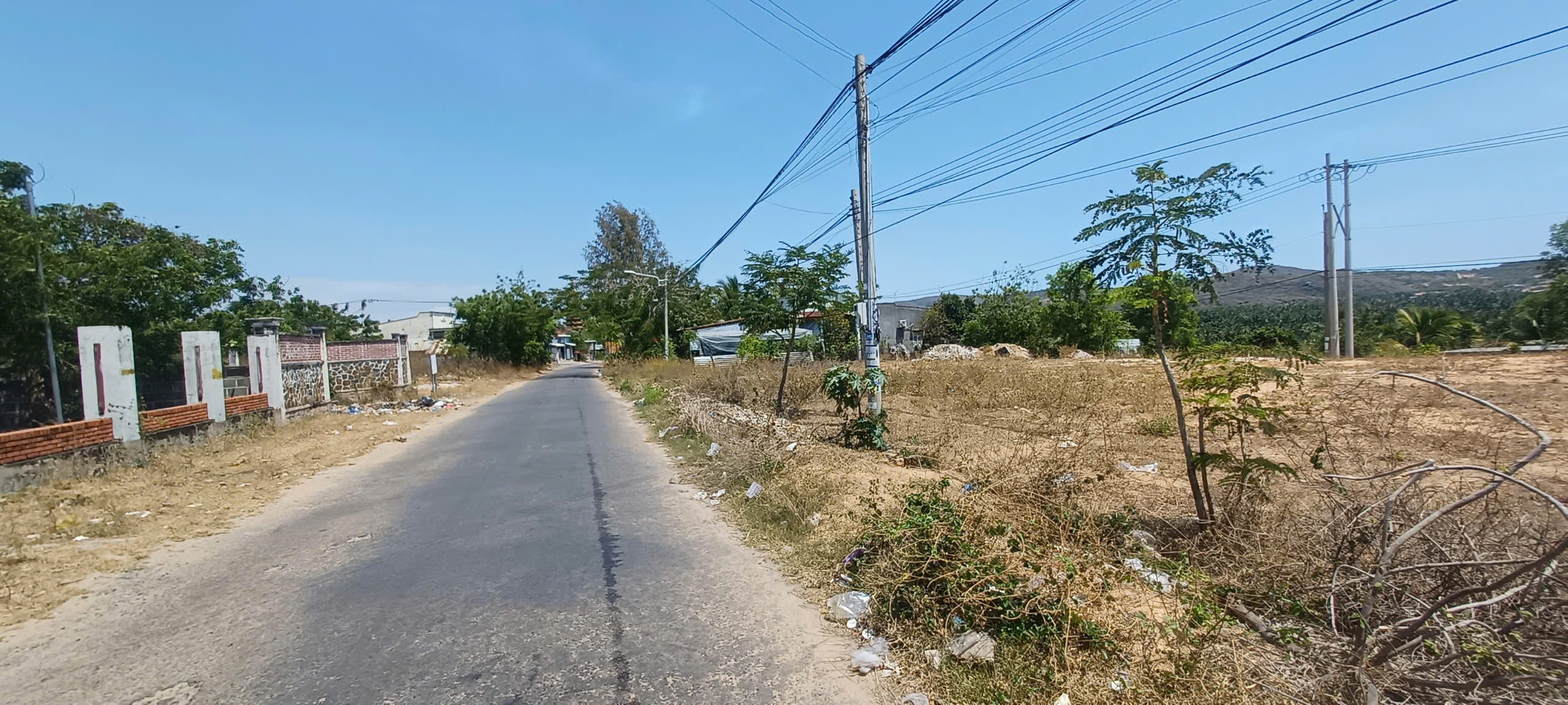 Bán đất mặt tiền 715, gần cây xăng, quy hoạch Thổ cư. LH: 0974090487