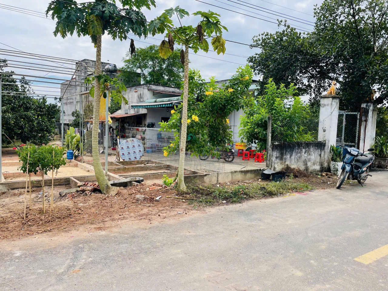 CÒN 1 LÔ CHỦ GẢ NHANH VỚI GIÁ RẺ HƠN THỊ TRƯỜNG 200TR NGAY TRỪ VĂN THỐ
