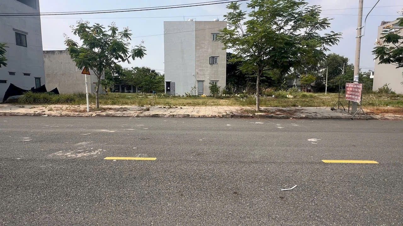 Bán lô đất đường kdc xuyên á đường số 23