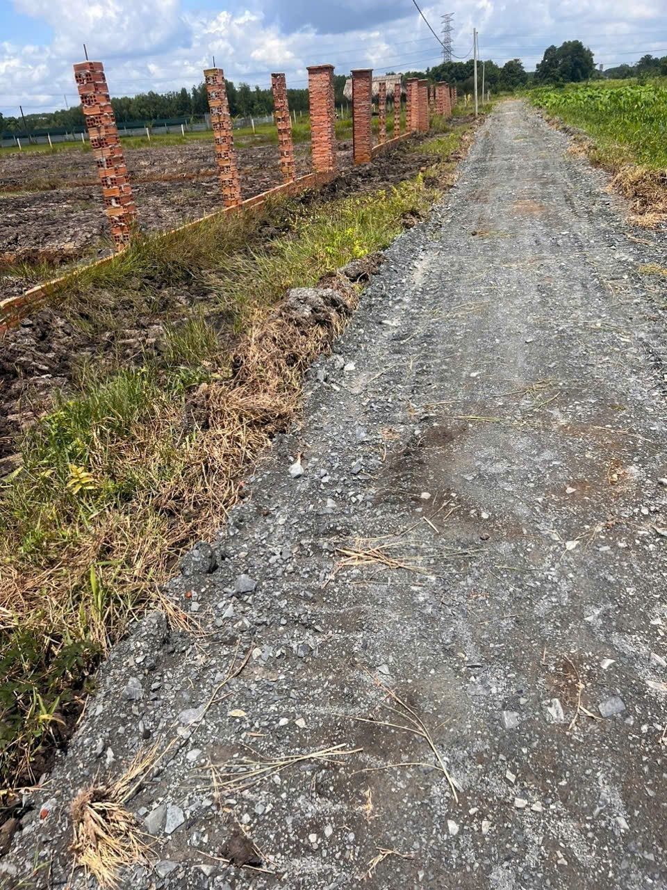 🟥Bán đất 17000m² ngang 70m giá 24.5 tỷ tại Đường Tỉnh lộ 830 Xã Phú Hòa Đông