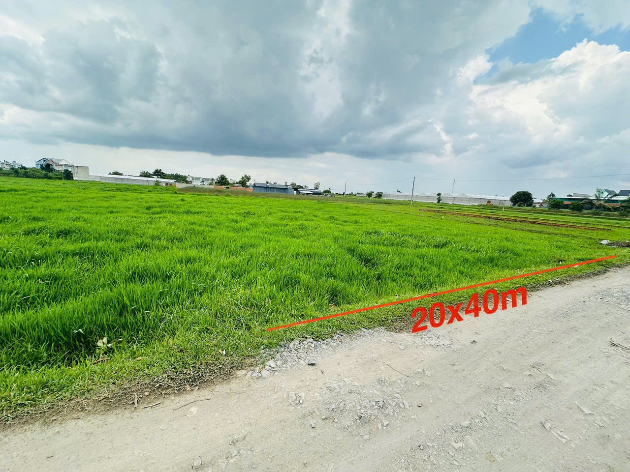 Bán lô đất 800m2 xây nhà vườn cực đẹp giá ngộp