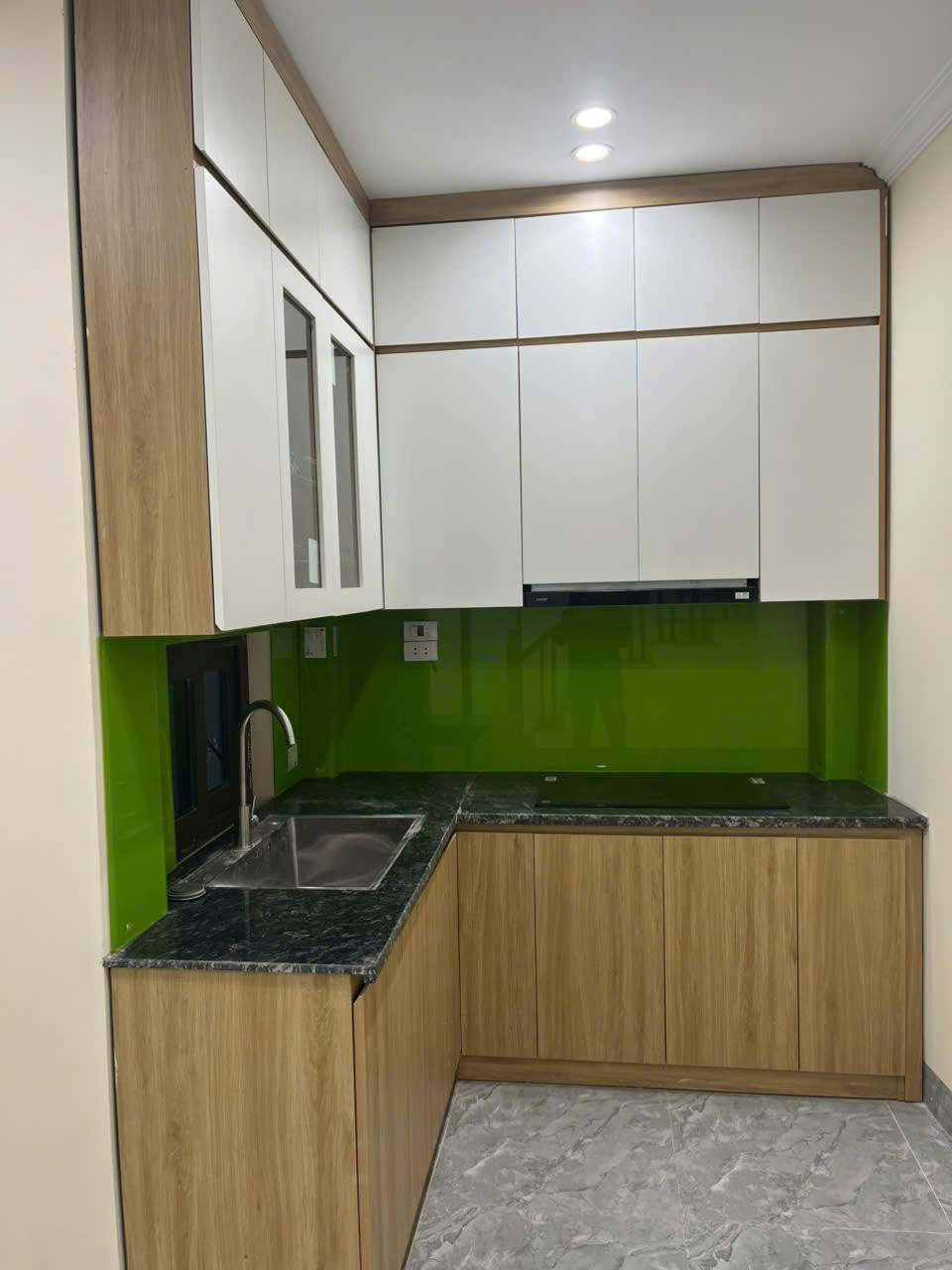 BÁN NHÀ TÌNH QUANG - GIANG BIÊN - 4,5 TẦNG XÂY MỚI - FULL NỘI THẤT - GIÁ CHỈ 4.7 TỈ