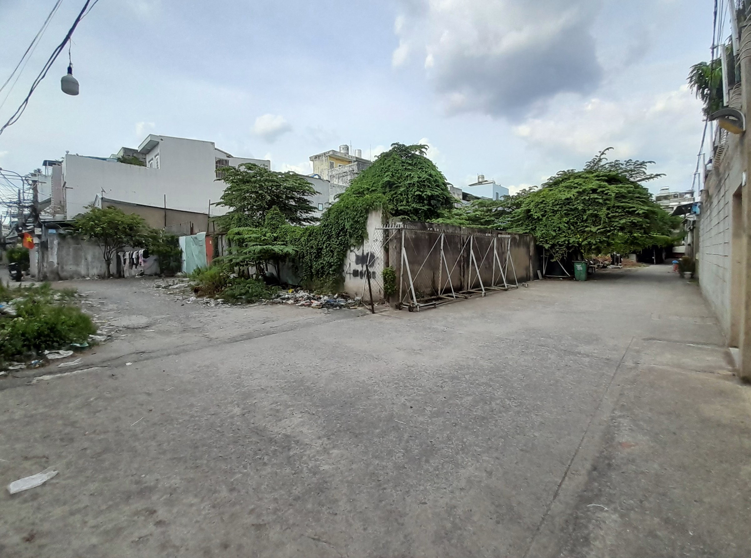 Bán đất hẻm lớn góc 2 mặt tiền khu dân cư đường Tô Hiệu gần coopmart Hòa Bình