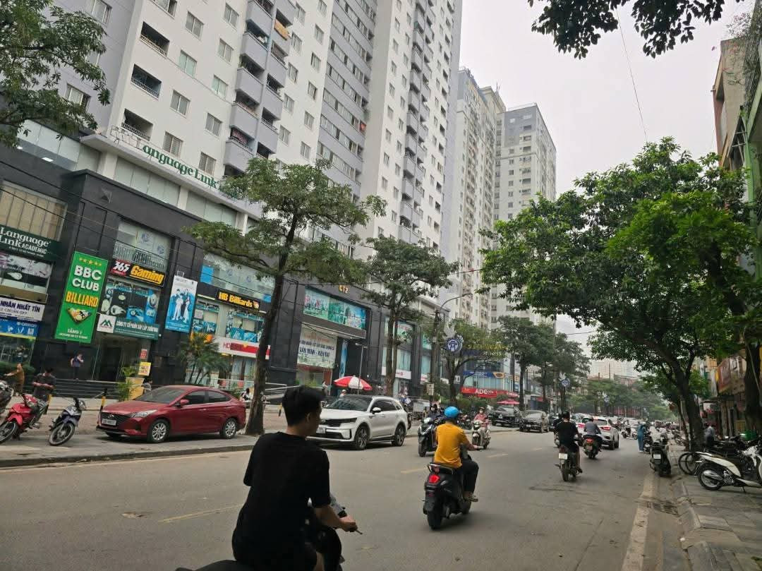 HƠN 10 TỶ – NHÀ 5 TẦNG THANG MÁY – FULL NỘI THẤT – TRUNG TÂM TÔ HIỆU