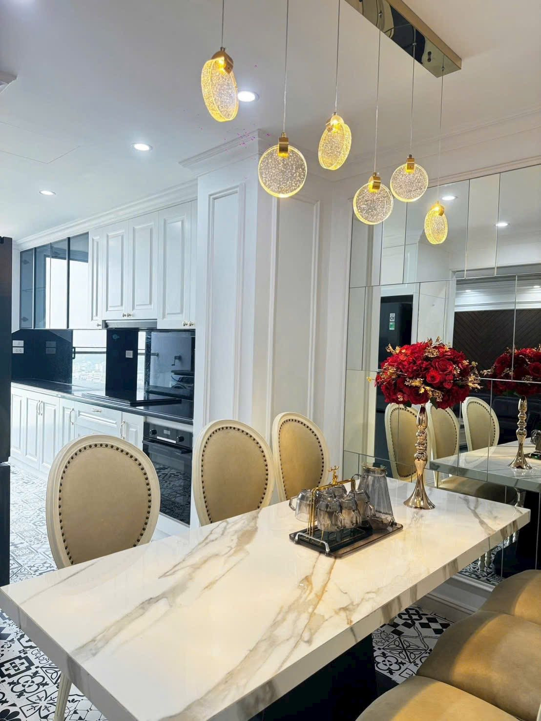 Bán căn hộ Roman Plaza – 7,65 tỷ | Tầng trung đẹp | Ban công Đông Nam (Số em: 083,848,9898)