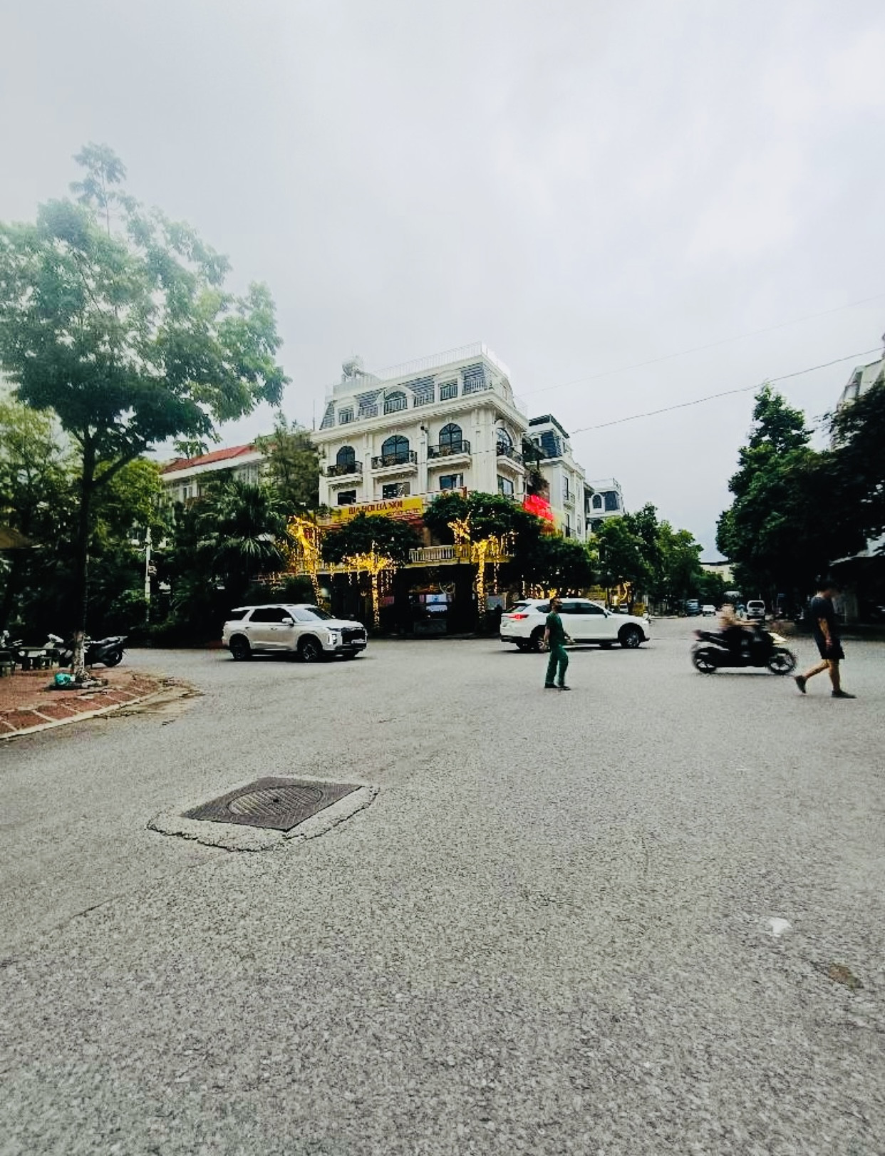 Bán Nhà Liền Kề _ 83m²_ 20.9 Tỷ _ Khu Đô Thị Văn Khê _ Hà Đông