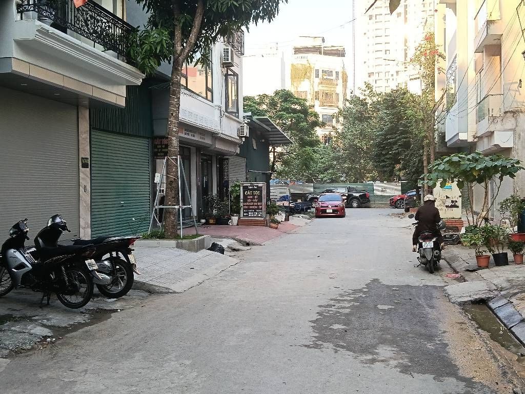 ĐẤT HIẾM-CHỦ CẦN BÁN GẤP  LK DV - VẠN PHÚC - NGAY SHOPHOUSE  HIMLAM-50m²- 14.98 TỶ