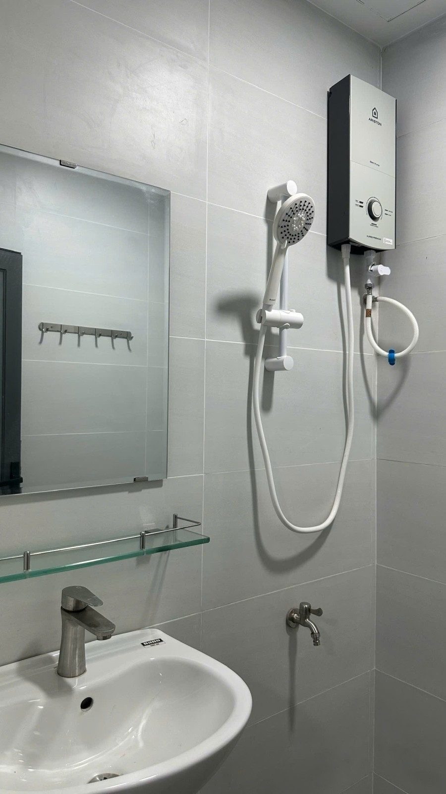 BÁN NHÀ ĐƯỜNG TRẦN NÃO, CƯ XÁ ĐIỆN LỰC - 65m2 - GIÁ 15.7 TỶ TL