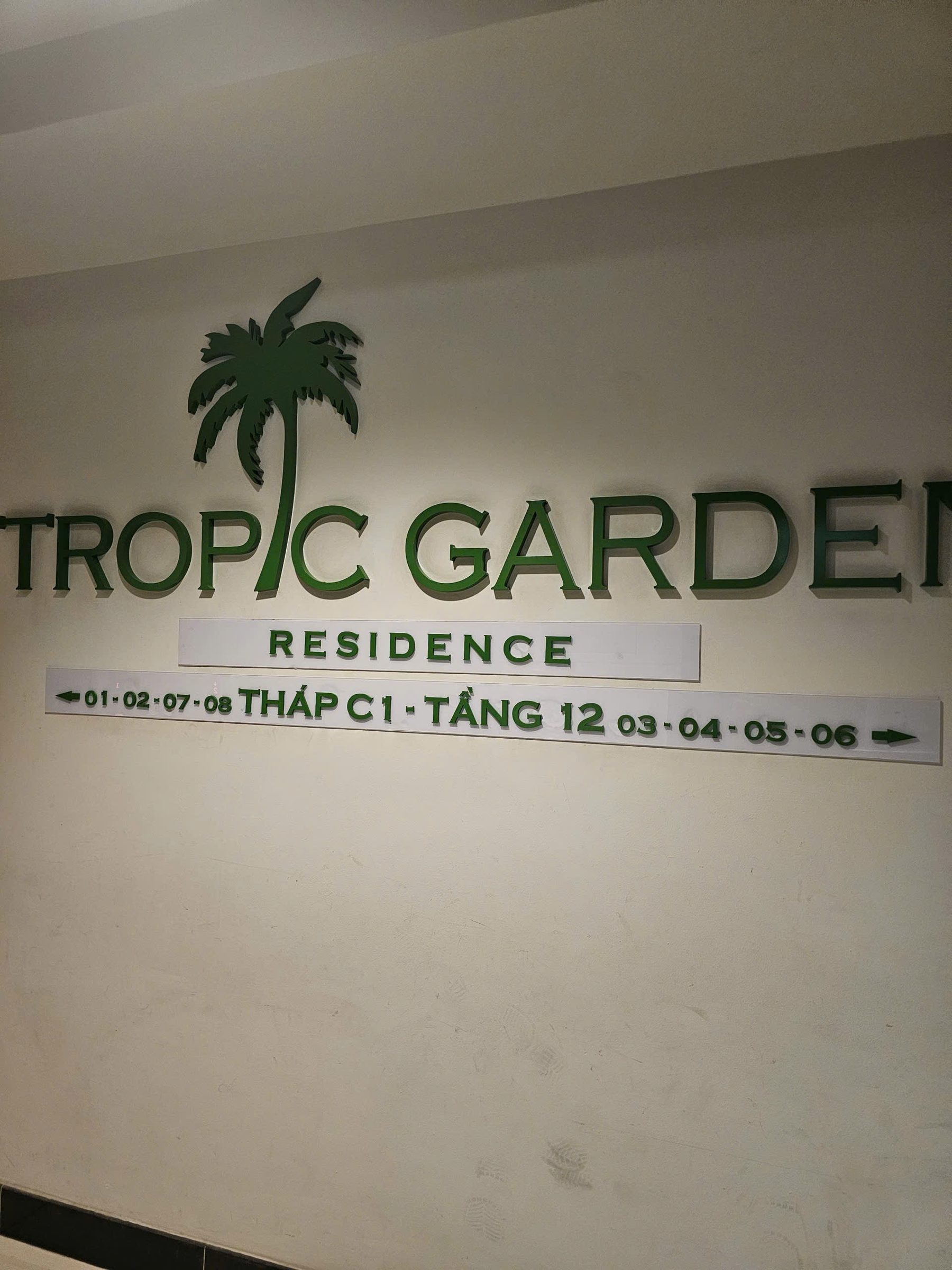 🌴 HOT DEAL THẢO ĐIỀN – CĂN HỘ TROPIC GARDEN 104,6m² – ĐANG CHO CHUYÊN GIA THUÊ DÀI HẠN

Chỉ 10,5 TỶ – ĐÃ CÓ SỔ HỒNG – NHẬN DÒNG TIỀN NGAY

🏡 Tropic Garden Residence – Thảo Điền (Quận 2 cũ, TP. Thủ Đức)

✔ Diện tích: 104,6m²
✔ Pháp lý: Sổ hồng sở hữ