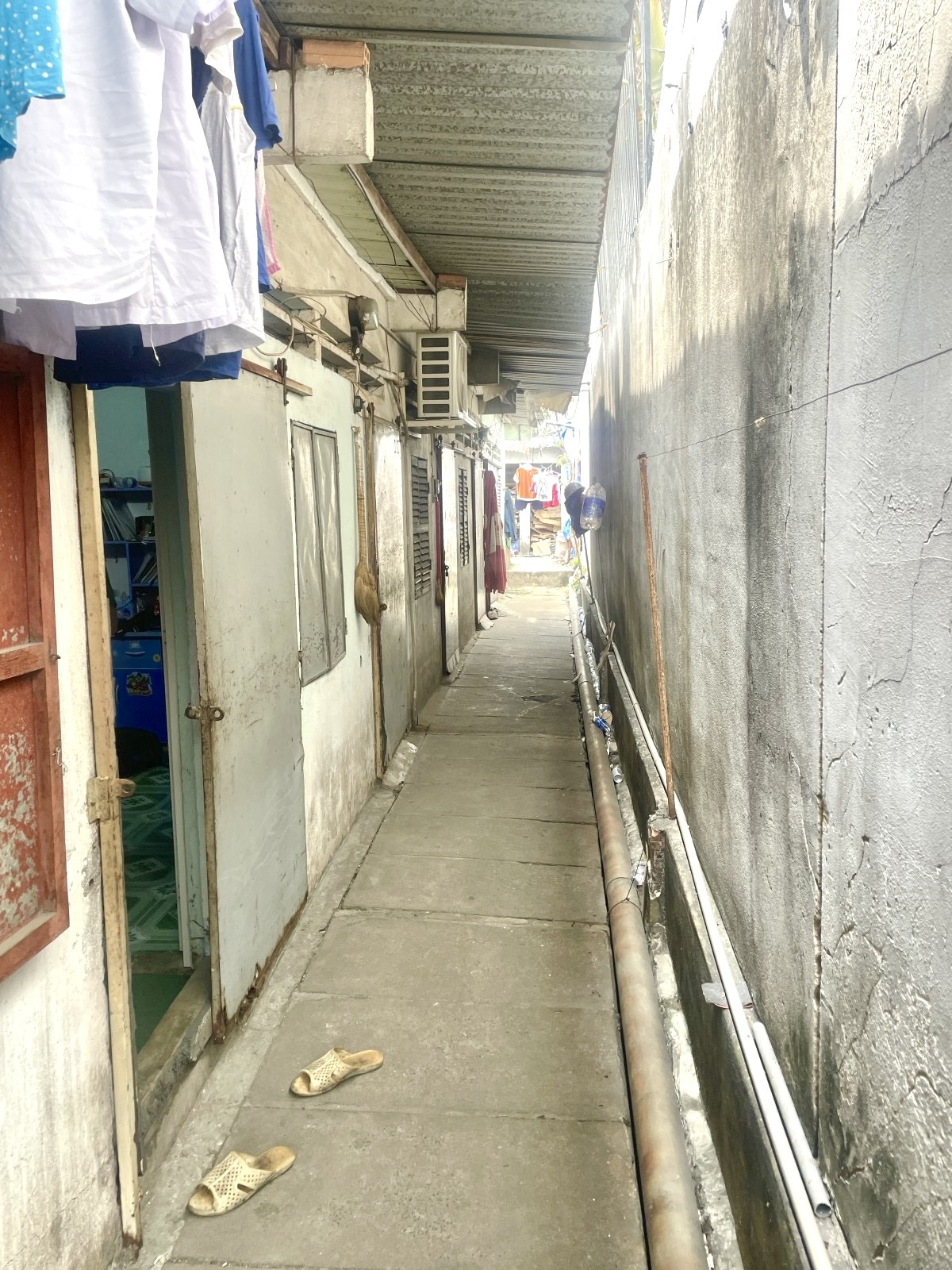 🚗 BÁN NHÀ C4 CŨ - 125M2( 5*25), HOÀN CÔNG KHÔNG QH, LG - GỒM 4 P TRỌ - DÒNG TIỀN 8TR/TH - ĐA TIỆN ÍCH -  MẶT TIỀN ĐƯỜNG SỐ - BÌNH CHIỂU, THỦ ĐỨC.