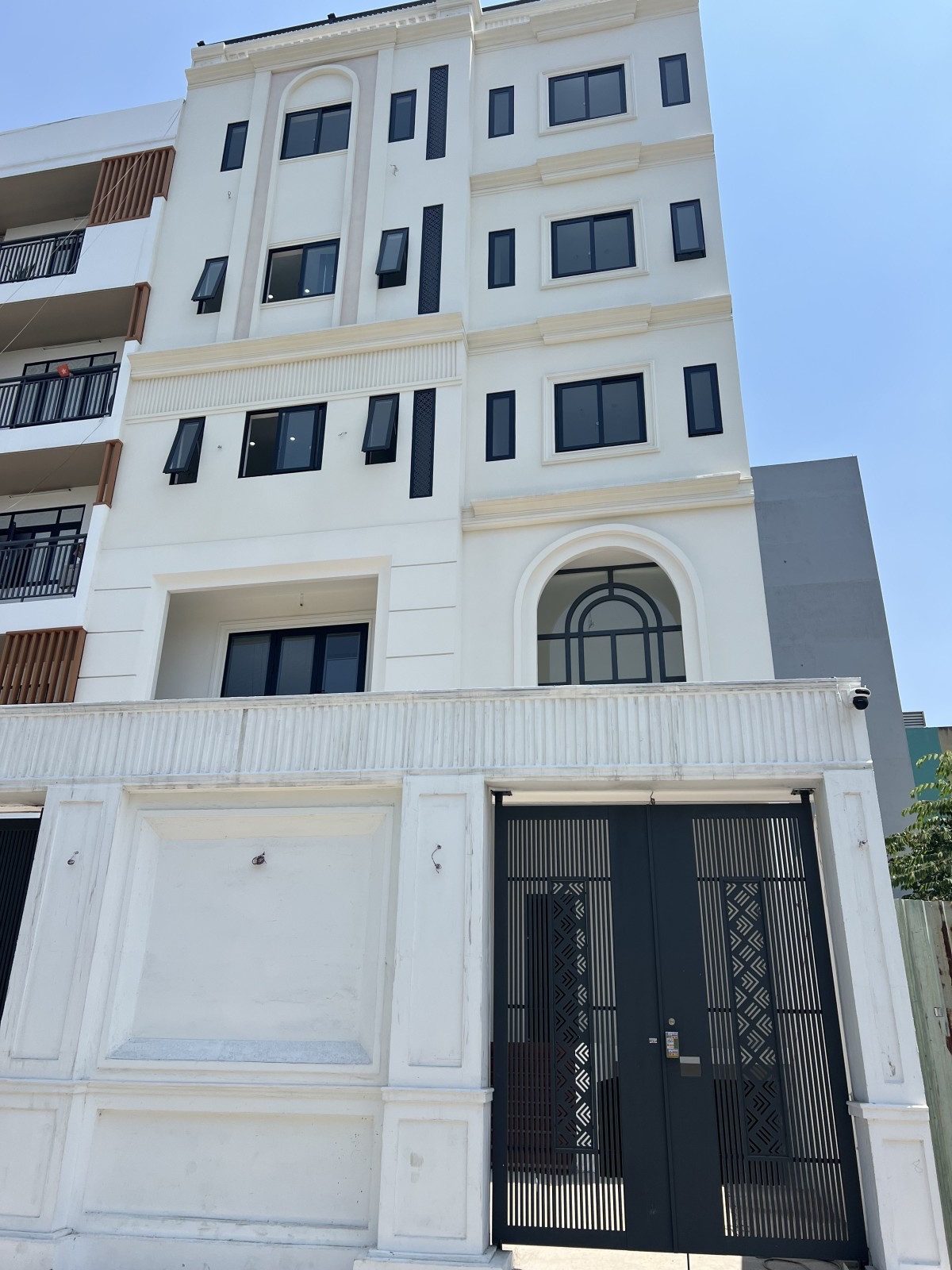 BÁN ĐẤT MẶT TIỀN ĐƯỜNG SỐ 11, HIỆP BÌNH PHƯỚC - 100m2 - GIÁ 8.3 TỶ