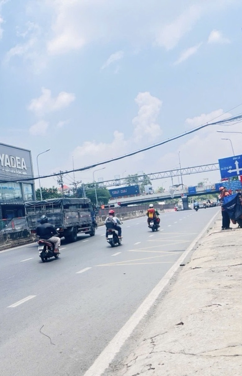 NHÀ 2 TẦNG .81M2 ( NGANG HƠN 5 M ) 4 TỶ CÒN MỚI Ở NGAY LINH XUÂN THỦ