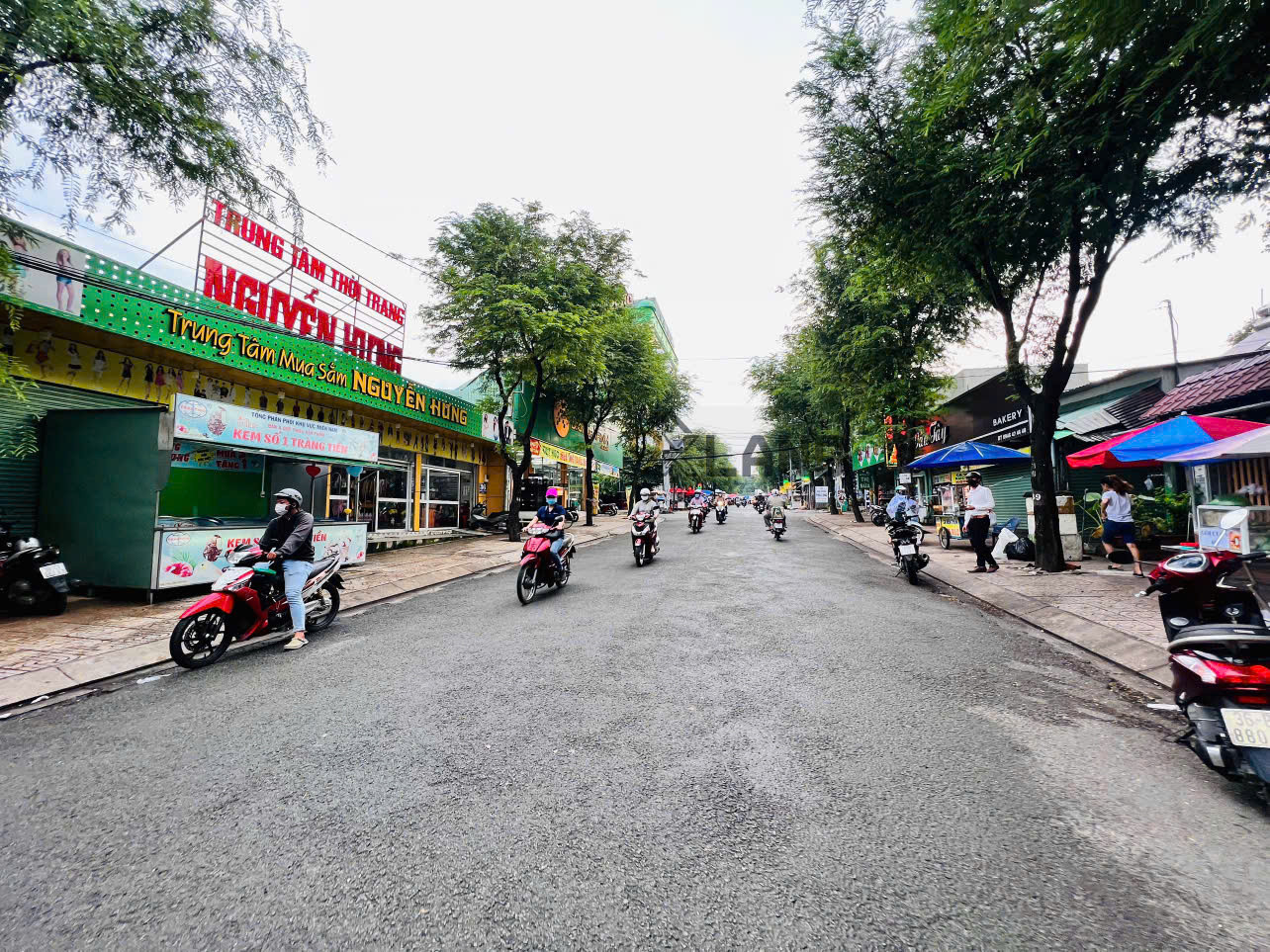 315-- BÁN ĐẤT MẶT TIỀN KD TỐT- KHU TÁI ĐỊNH CƯ ÊM ĐỀM - P LINH XUÂN - VỈA HÈ LỚN