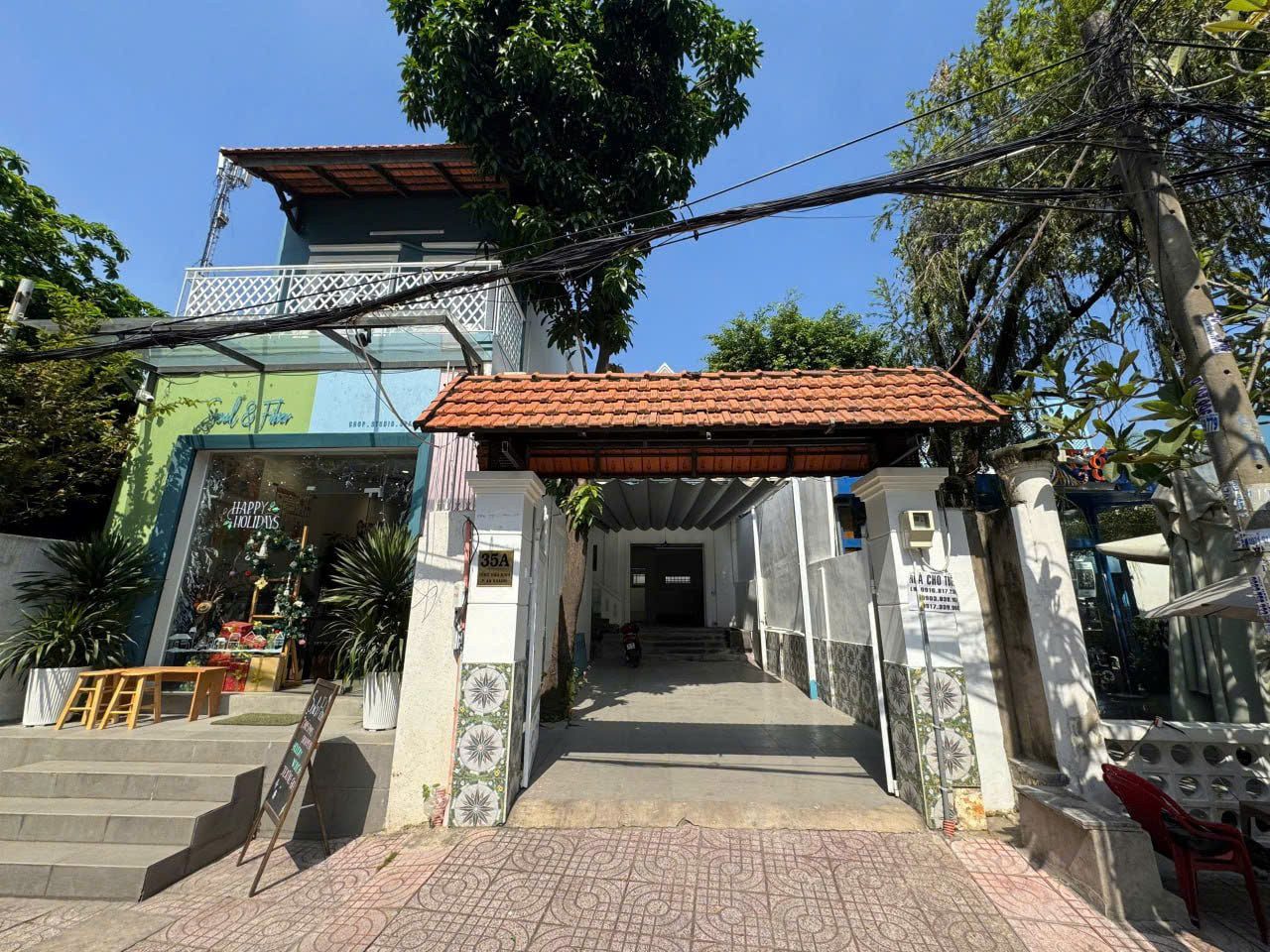 Cho thuê Mặt Bằng Kinh Doanh Tống Hữu Định, Thảo Điền – 160m²,trệt 1 lầu, Giá 76tr/th
