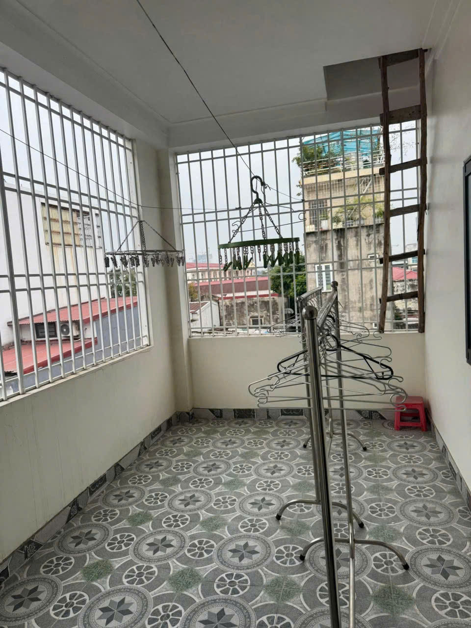 🏡 BÁN NHÀ 3 TẦNG LÔ GÓC 3 MẶT TIỀN – TRẠI CHUỐI, HỒNG BÀNG, HẢI PHÒNG
