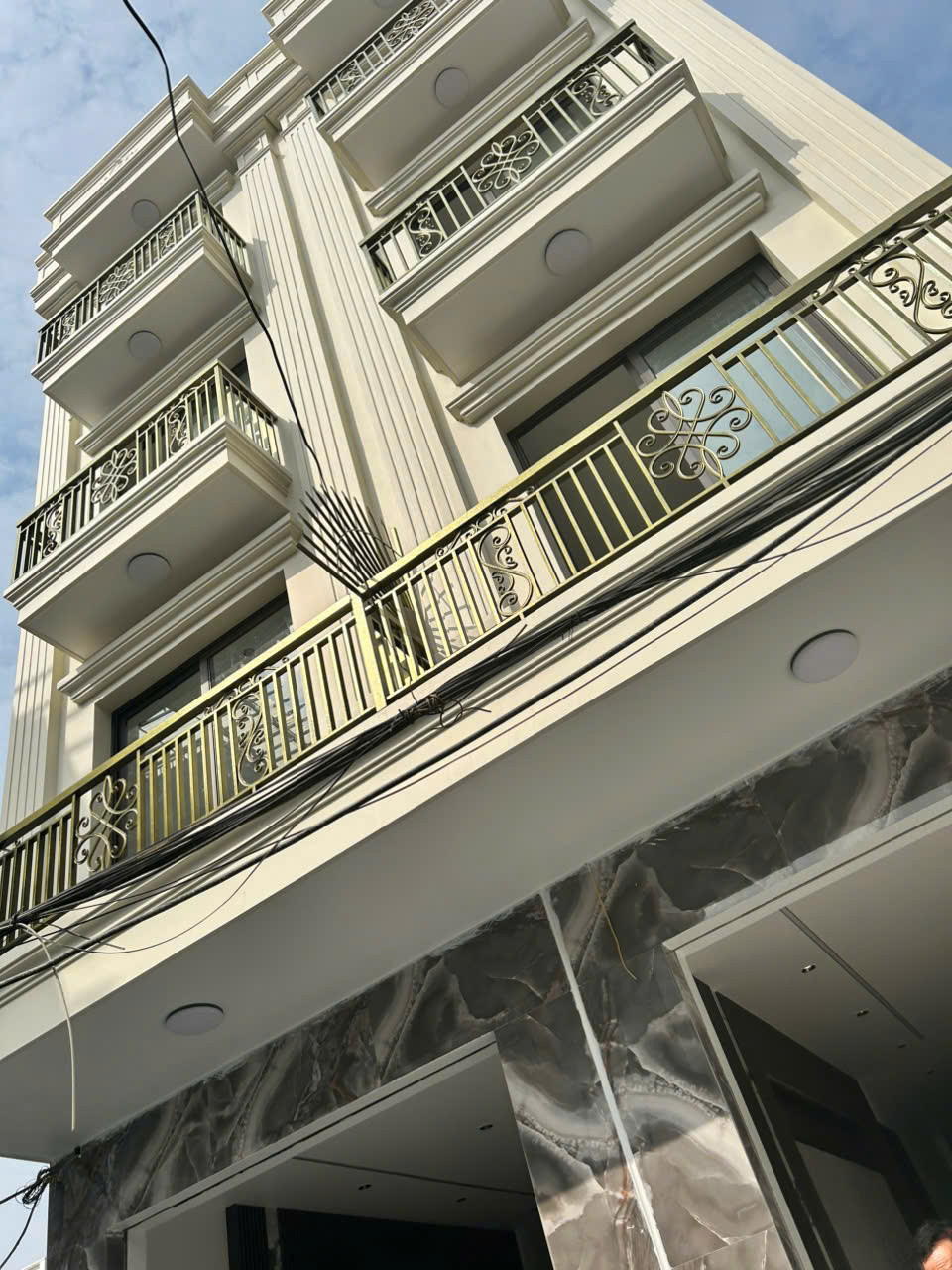 BÁN NHÀ 4 TẦNG CÓ THANG MÁY KHU QUÁN NAM – TRẠI LẺ, HẢI PHÒNG  Ô TÔ VÀO TẬN NHÀ