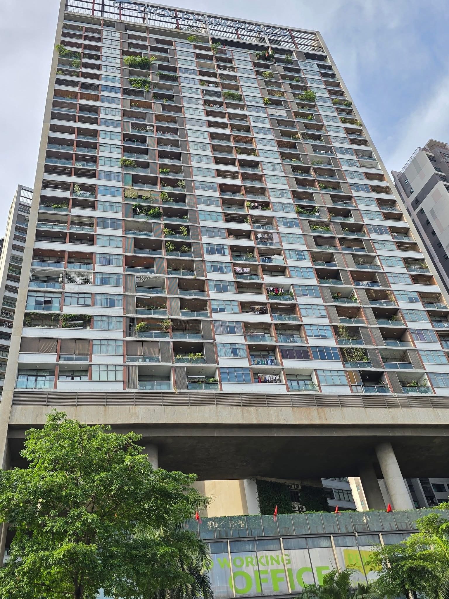 🏙️  DOLPHIN PLAZA – 28 TRẦN BÌNH | 74m² | Tầng 24 | View Hồ Bơi | Full Nội Thất | Có Slot Ô Tô | 6 Tỷ | Nam Từ Liêm