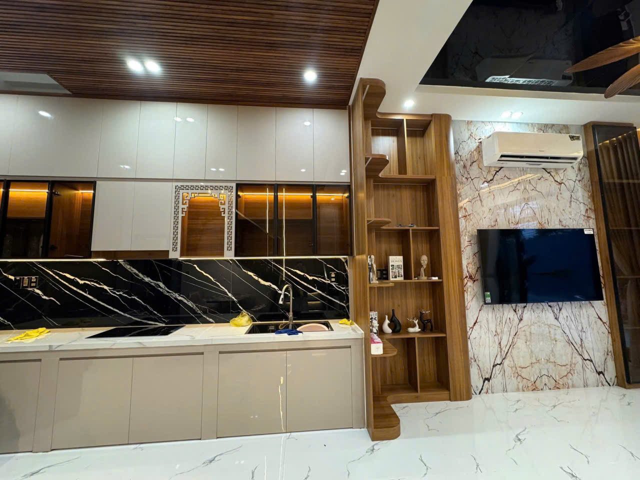 📌📌📌LÀM VIỆC TRỰC TIẾP GIÁ TỐT !!! Cho thuê nhà kiệt Trần Cao Vân, Tam Thuận