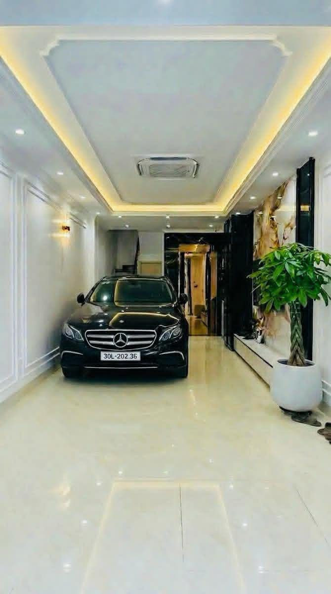 Bán nhà Trần Đại Nghĩa, Hai Bà Trưng, 6 tầng thang máy, ô tô vào nhà, kinh doanh văn phòng, 75m2, 20.5 tỷ