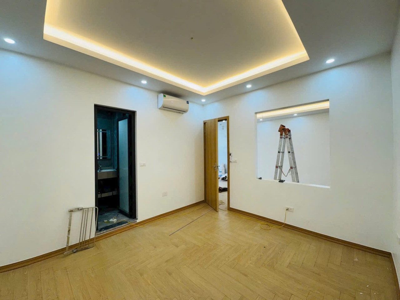 CHUNG CƯ N02TRẦN QUÝ KIÊN _TẦNG ĐẸP giá 6,6tỷ • Diện tích 63m² 3ngủ 2wc